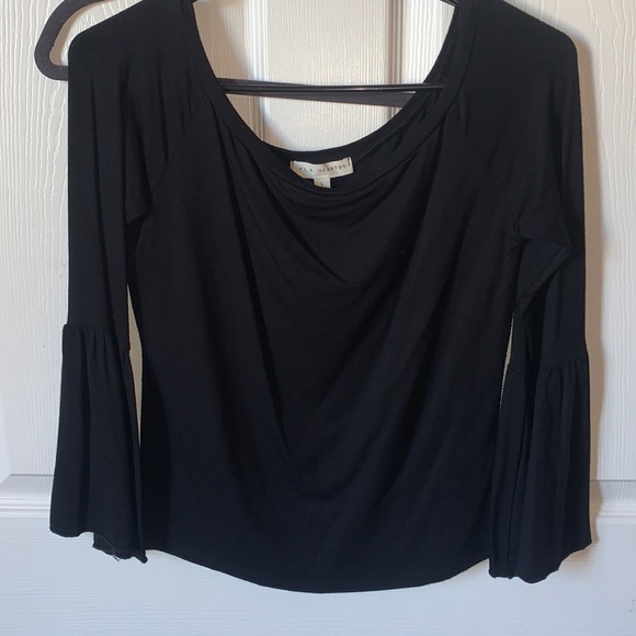 La Hearts Tops - LA HEARTS bell sleeve